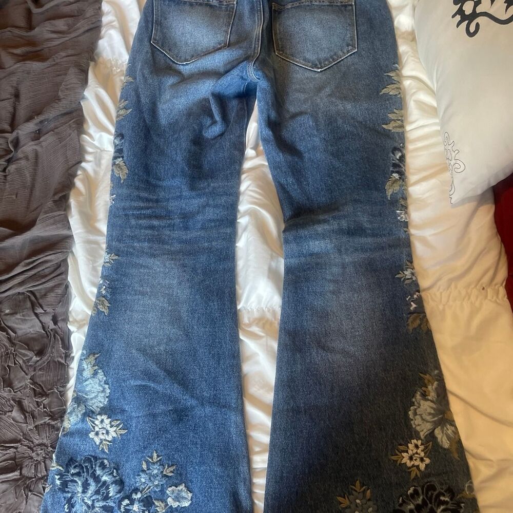 Driftwood Farrah Embroidered Flare Jeans Sz 26 - Picture 6 of 8